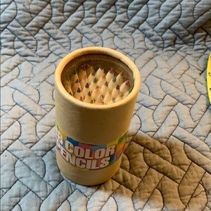 3/$15 🍄NWT, 🌈36 colored pencils. 4” long, wood